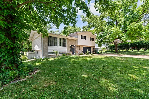 9845 Pebblestone Dr Photo 1