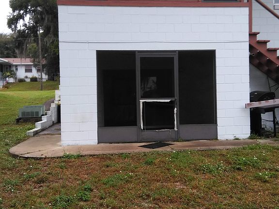 2nd image of 635 Linden St