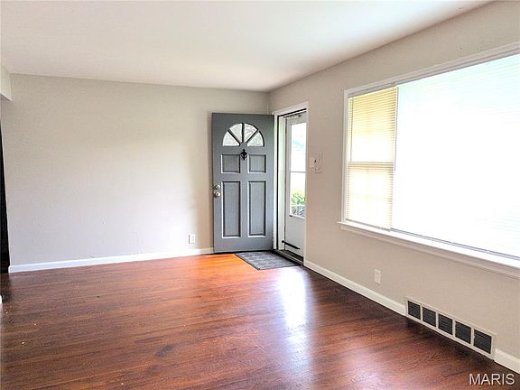 3rd image of 10135 Jepson Dr