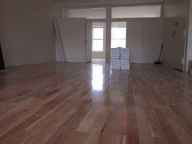 1st image of 107 Broadway #3