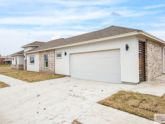 3rd image of 3452 Sandlewood Dr