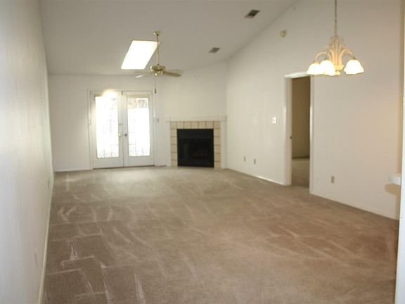 4th image of 5051 Grande Dr APT F6