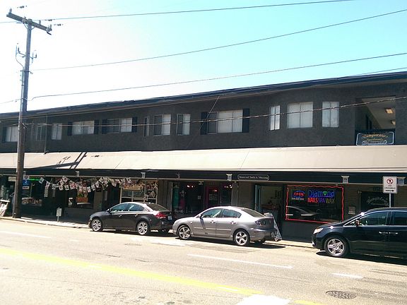 4th image of 625 Queen Anne Ave N APT 204