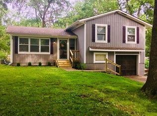 108 SW Alderson Pl, Lees Summit, MO 64063