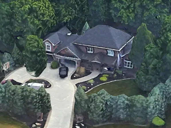 5 Morningside Ct, East Aurora, NY 14052