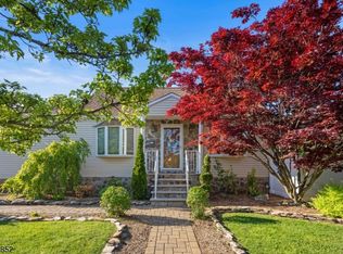 39 Park Hill Ter, Clifton, NJ 07013