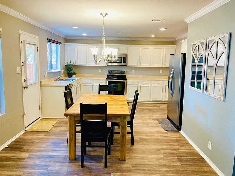 5838 Armstrong Wl — Photo 10