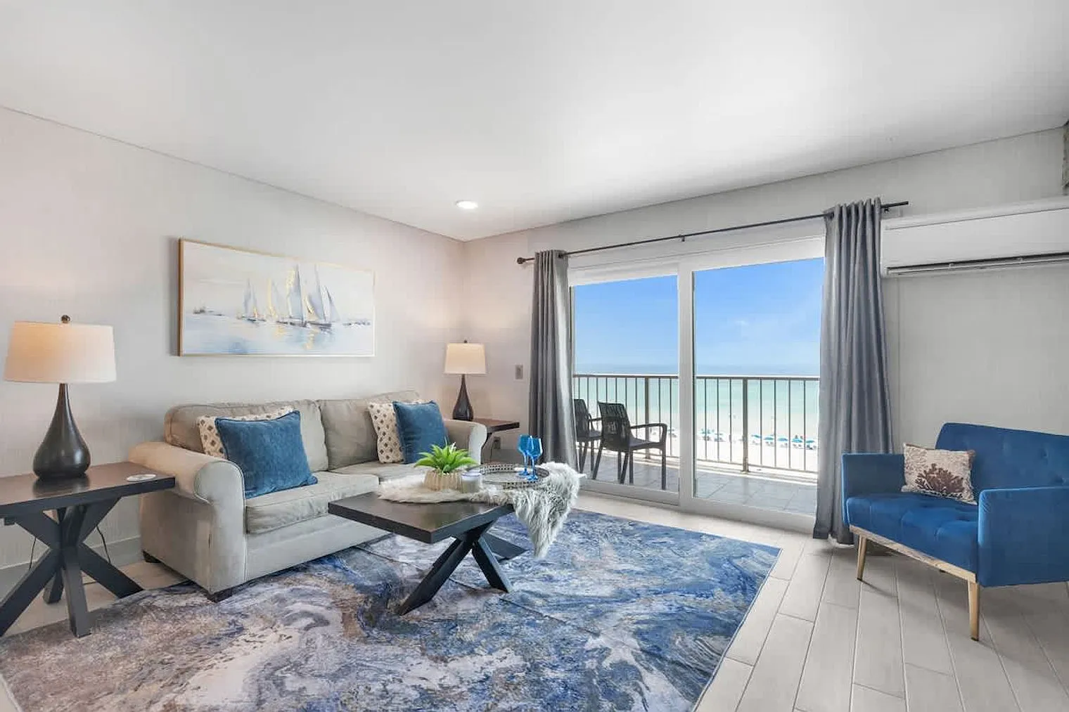 1 bed, 1.0 bath, 731 sqft, $1,718 — Photo 1