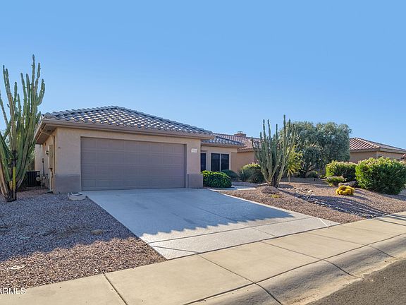3rd image of 17533 N THOROUGHBRED Drive