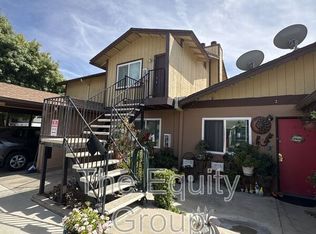 804 Monarch Cir APT 3, Exeter, CA 93221