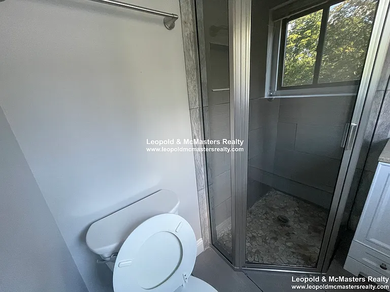 519 Washington St #14 — Photo 13