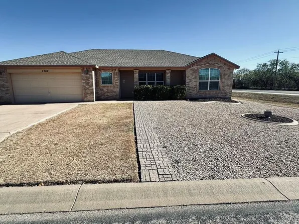 1202 Johnny Ln, San Angelo, TX 76905