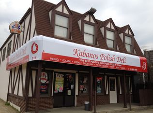 513 Oak St, Copiague, NY 11726