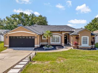690 Meadow Park Dr, Minneola, FL 34715
