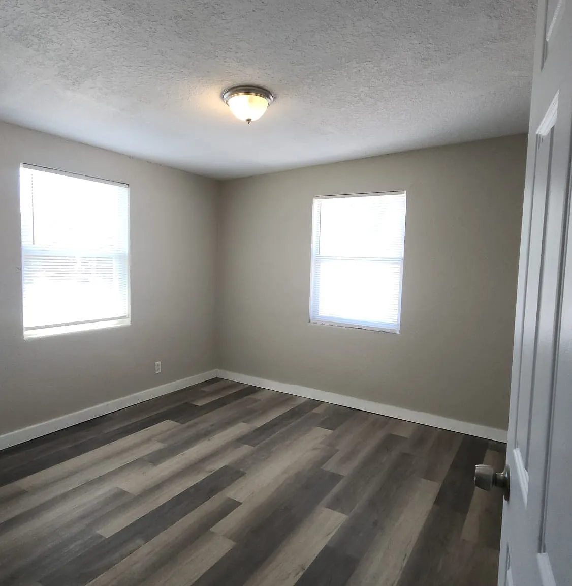 2 bed, 660 sqft, $975 — Photo 4