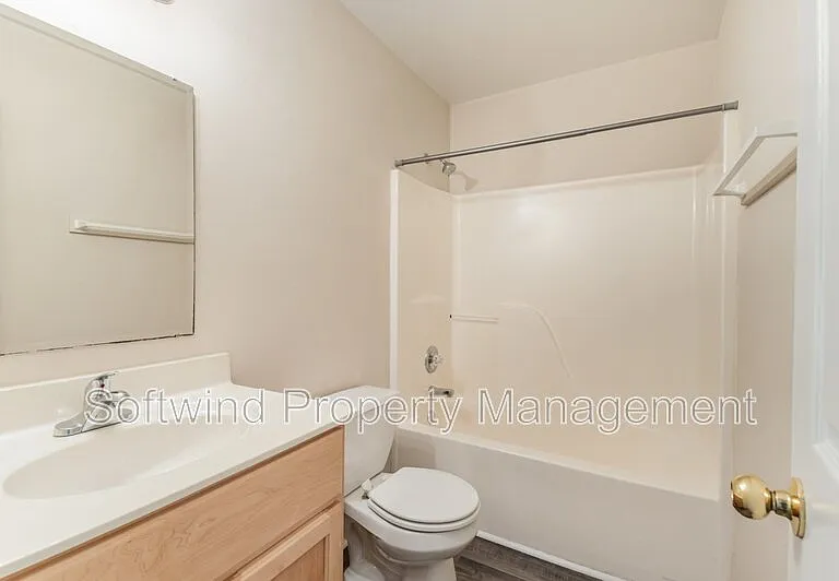 1519 Elmwood Ave — Photo 17