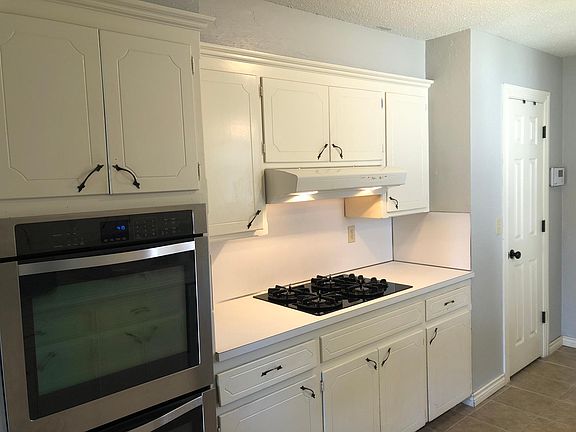 3rd image of 3704 N Grant Ave