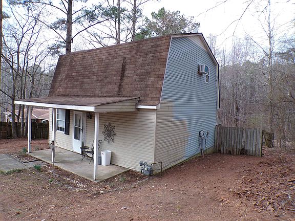 4th image of 145 Eastman St