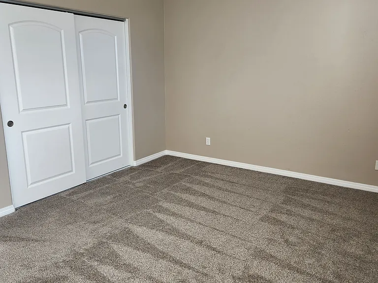 2828 Windstone Gln — Photo 25