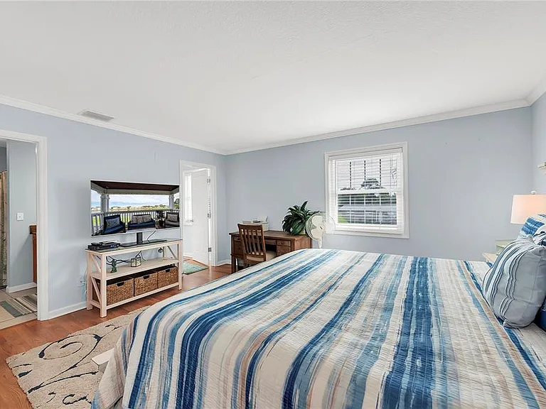 237 Seahorse Dr SE #H — Photo 13