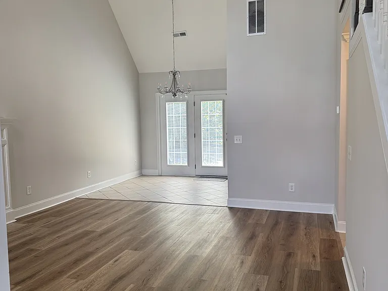 9607 Ethridge Ln — Photo 3