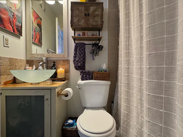 19 Lewis St #2 — Photo 7