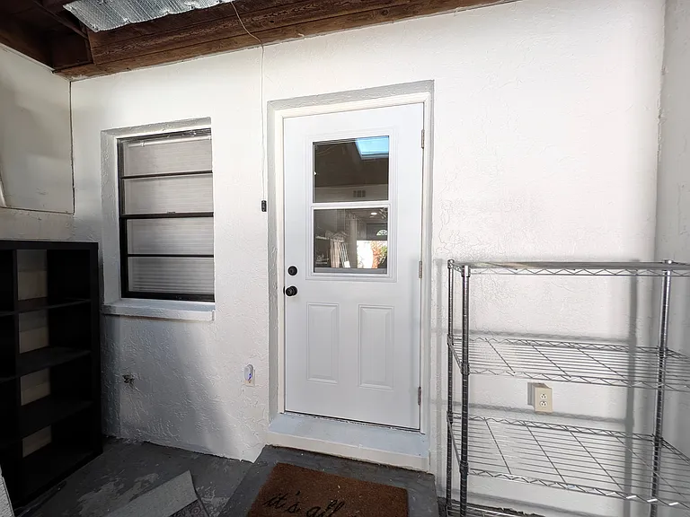 705 N Himes Ave — Photo 31