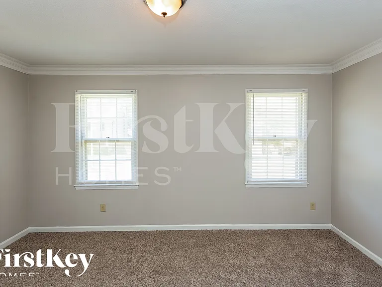 6991 Dashwood Dr — Photo 16