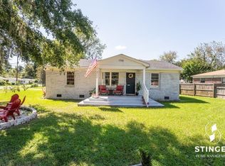 1706 Hogarth St, Beaufort, SC 29902