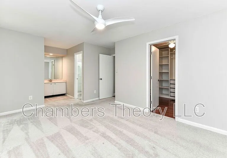 12231 Westwood Hills Dr — Photo 23