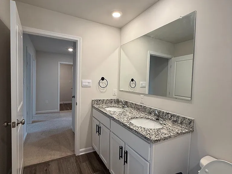 223 Orpington Dr — Photo 16