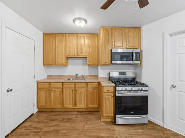 188 Avenue B image 3 of 13