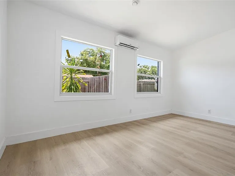 2547 14th Ave S — Photo 15