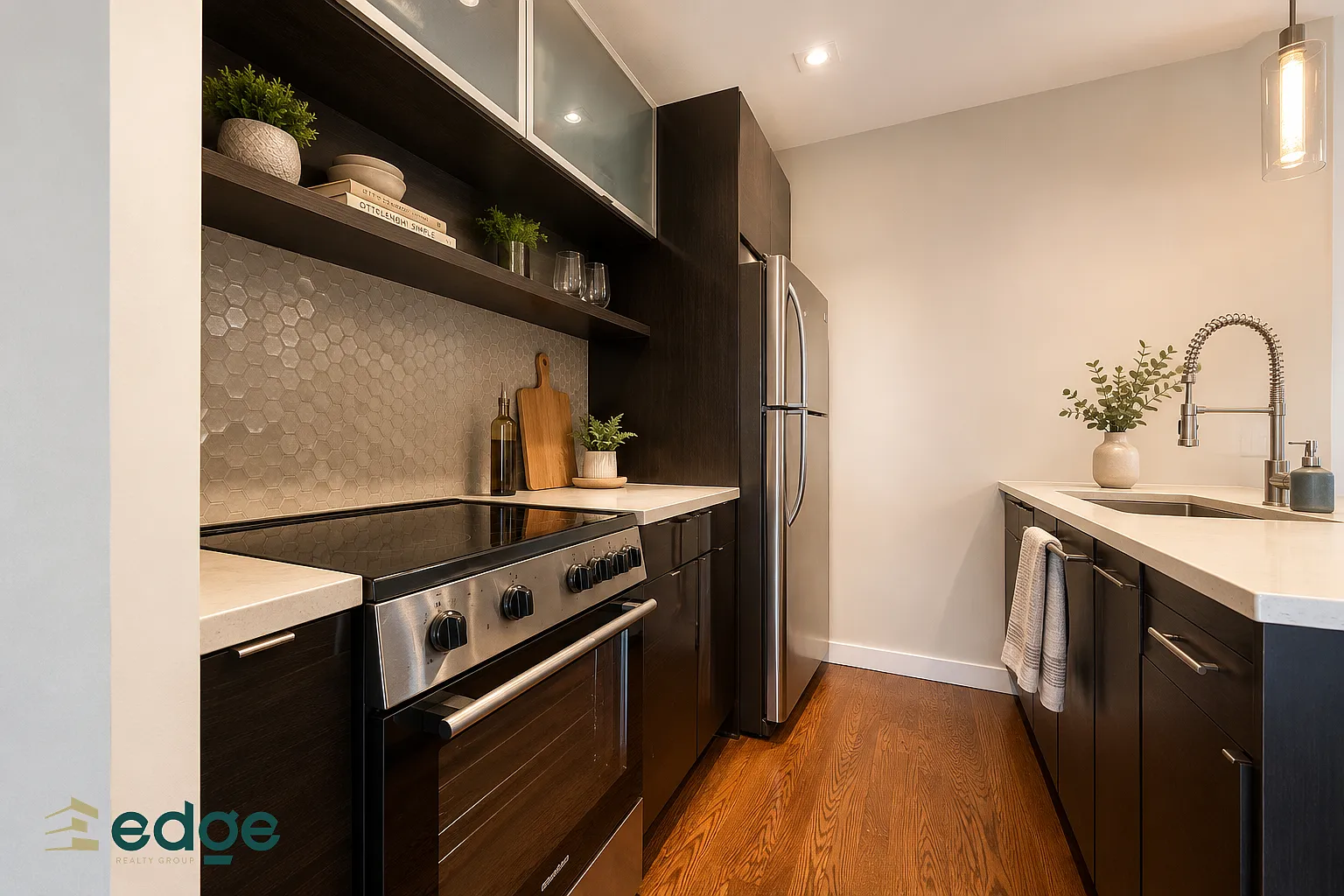 133 Leonard Street — Photo 3
