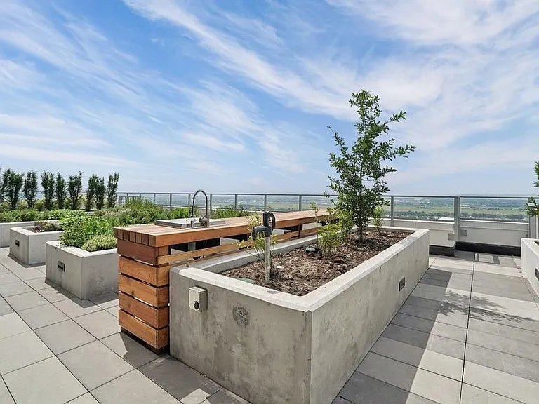 6608 Sussex Ave #504 — Photo 8