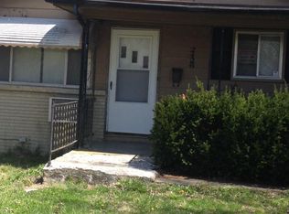 2426 N Delaware Ave, Springfield, MO 65803