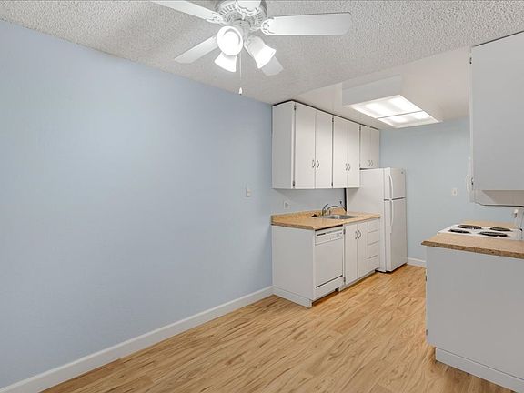 3rd image of 505 Cypress Point Dr Unit 100