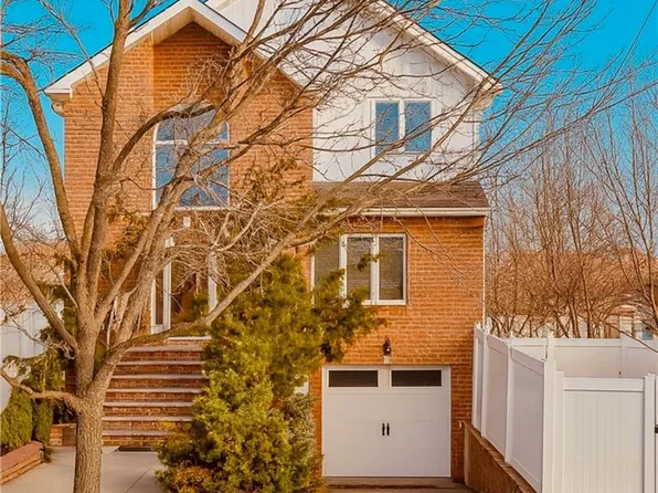 7 Parker St, Staten Island, NY 10307