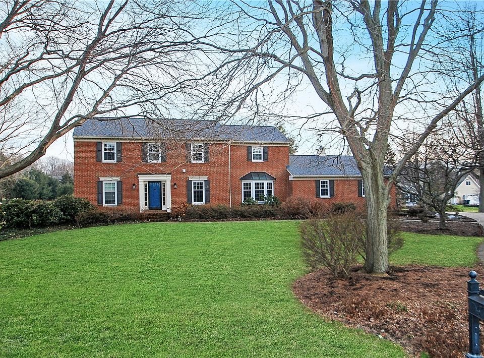 1st image of 640 Lyme Ct