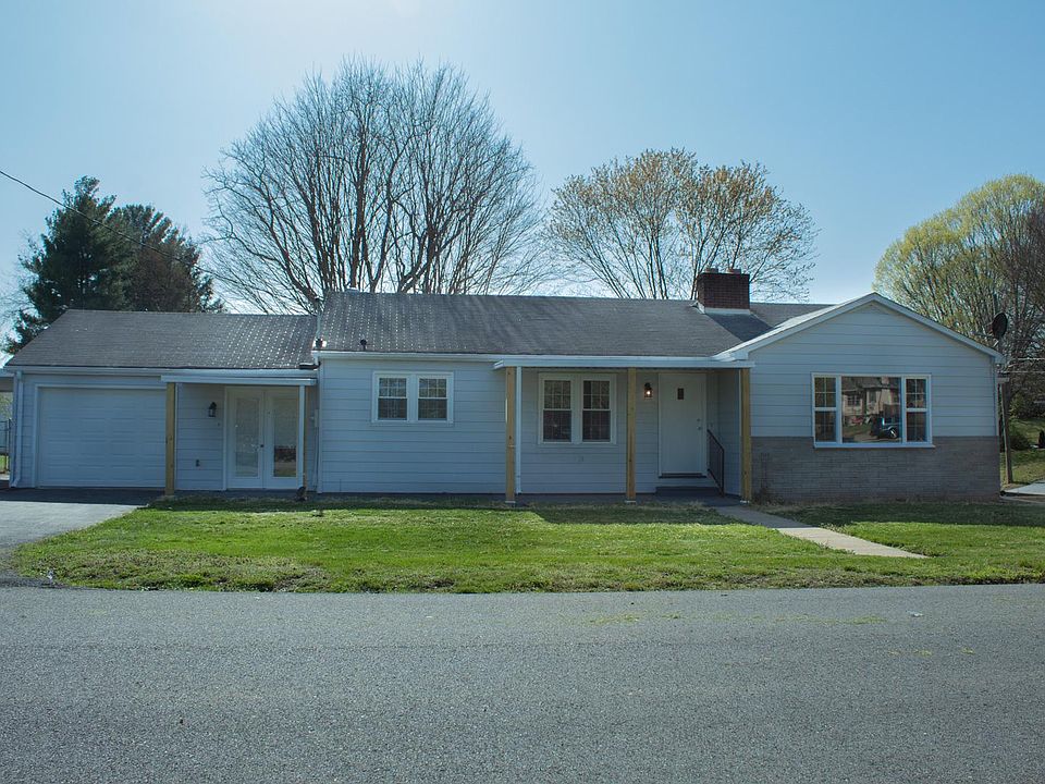 1st image of 2400 Bradley St
