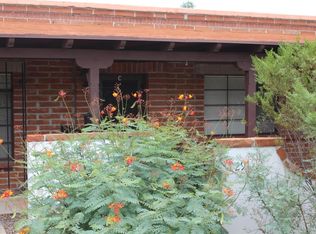 291 S La Canada Dr, Green Valley, AZ 85614