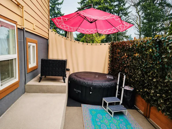 (undisclosed Address), Seattle, WA 98168