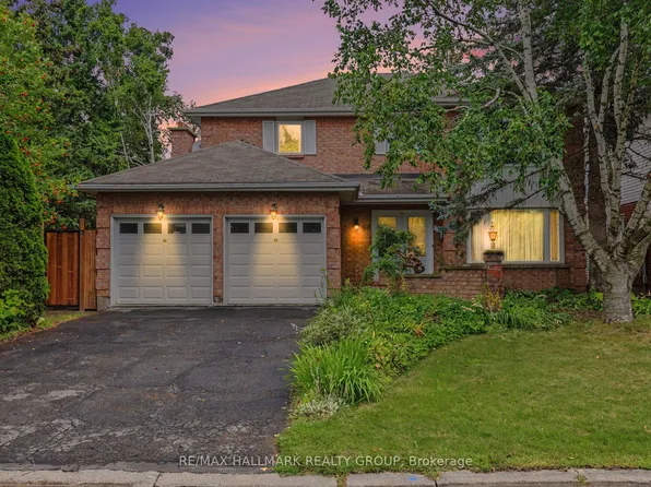 66 Bateman Dr, Ottawa, ON K2G 5H5