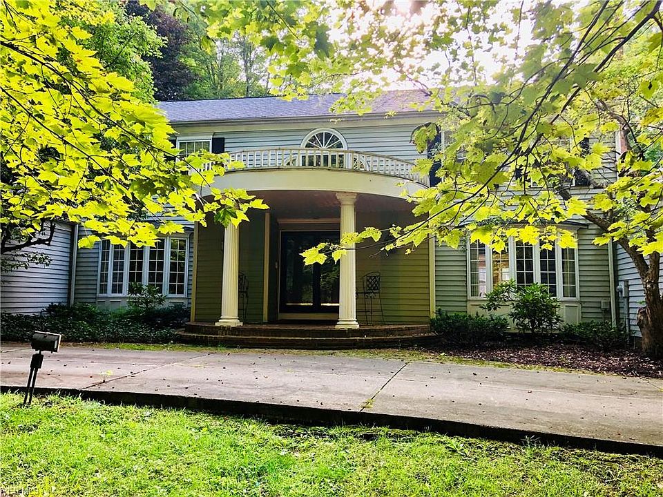 1st image of 16535 Heatherwood Ln
