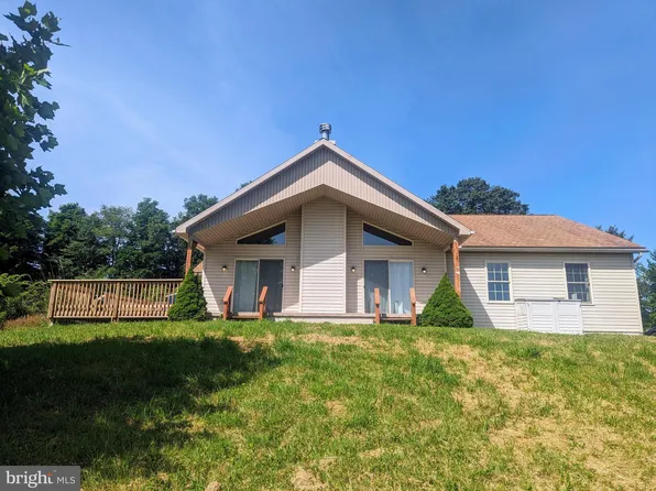 62 Vandermark Rd, Shickshinny, PA 18655