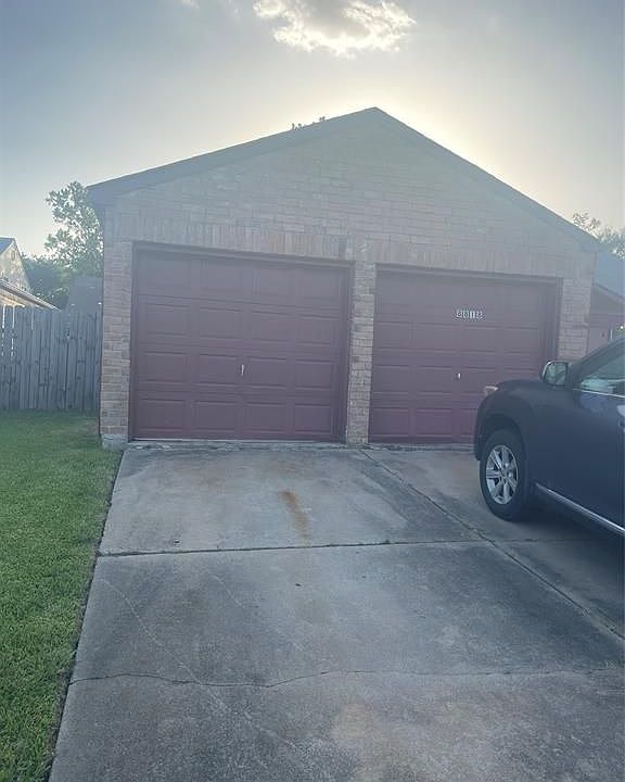1st image of 8818 Kindlewood Dr