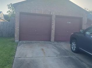 8818 Kindlewood Dr, Houston, TX 77099