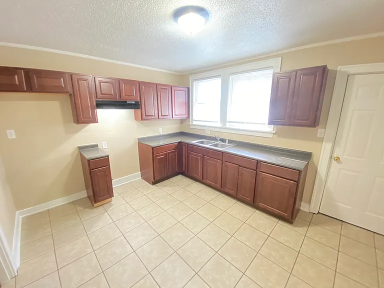 1356 Faxon Ave — Photo 3