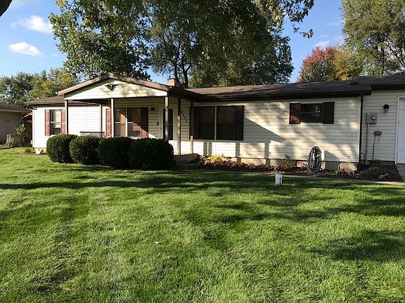 4th image of 23551 Linden Dr