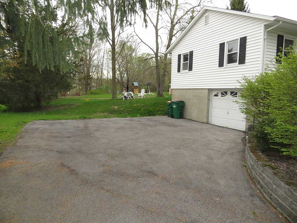 2nd image of 324 All Angels Hill Rd